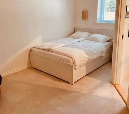 Apartmán Uforstyrret Og Moderne Gadstrup