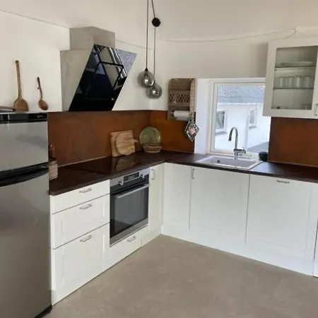 Uforstyrret Og Moderne Apartmán Gadstrup